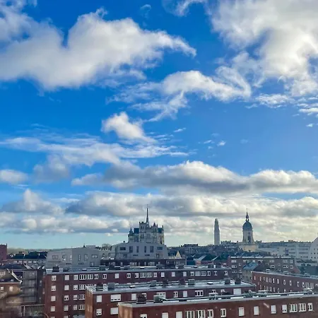 Apartmán Cozy With Parking And Panoramic Views!